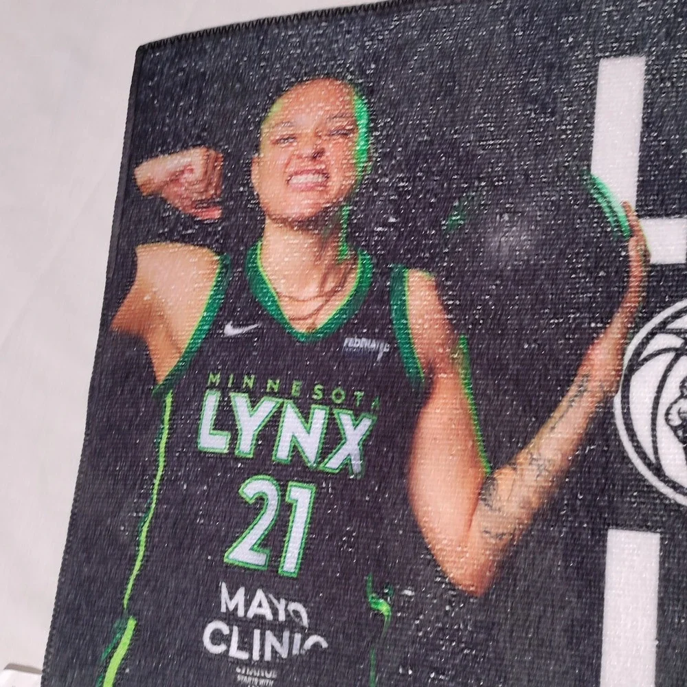 WNBA MINNESOTA LYNX Women's BASKETBALL Sweat Towel (1) 17.5